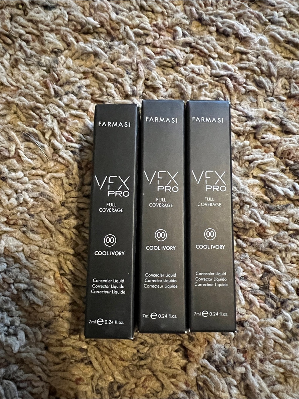 Farmasi VFX Pro Full Coverage Concealer - Cool Ivory (00)